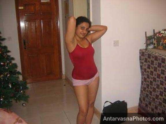 https://pub-5fcdf72a54cd4edbb03ec3edaa415a42.r2.dev/nakedleaks/photo_of_indian_bhabhi's_hot_chut/0.jpg
