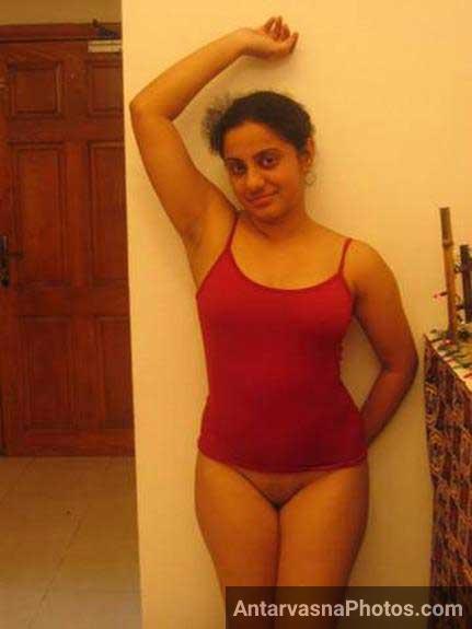 https://pub-5fcdf72a54cd4edbb03ec3edaa415a42.r2.dev/nakedleaks/photo_of_indian_bhabhi's_hot_chut/1.jpg