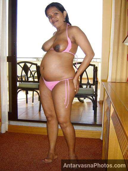 https://pub-5fcdf72a54cd4edbb03ec3edaa415a42.r2.dev/nakedleaks/photo_of_meena_aunt's_desi_indian_vagina/0.jpg