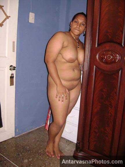 Photo of My Deceased Aunt's Plump Private Part