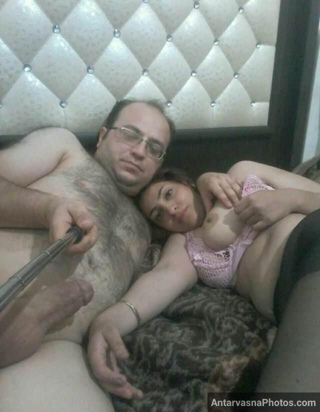 https://pub-5fcdf72a54cd4edbb03ec3edaa415a42.r2.dev/nakedleaks/photography_of_indian_aunt_enjoying_hot_intimate_moments/12.jpg