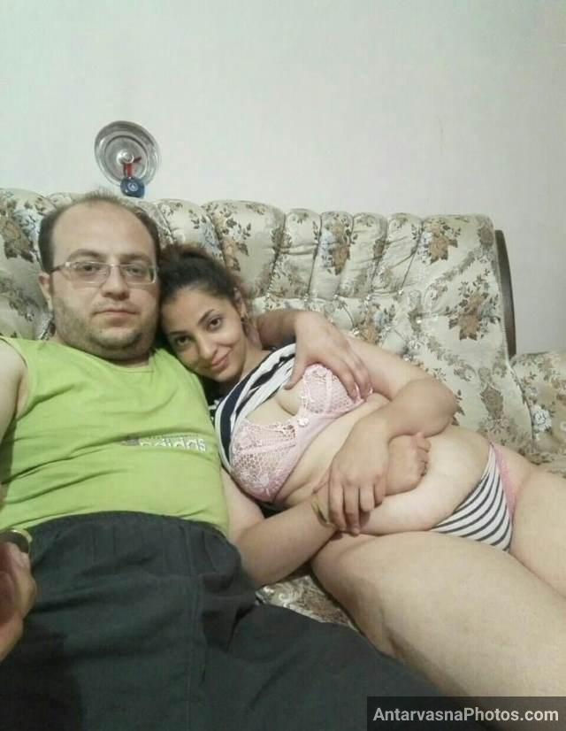 https://pub-5fcdf72a54cd4edbb03ec3edaa415a42.r2.dev/nakedleaks/photography_of_indian_aunt_enjoying_hot_intimate_moments/4.jpg