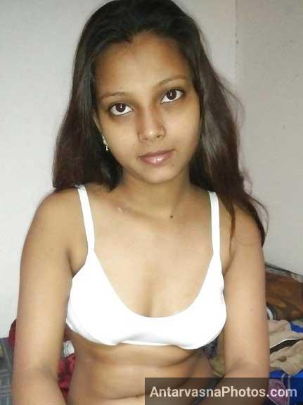 https://pub-5fcdf72a54cd4edbb03ec3edaa415a42.r2.dev/nakedleaks/photos_of_a_desi_bihari_girl_in_the_hostel/3.jpg
