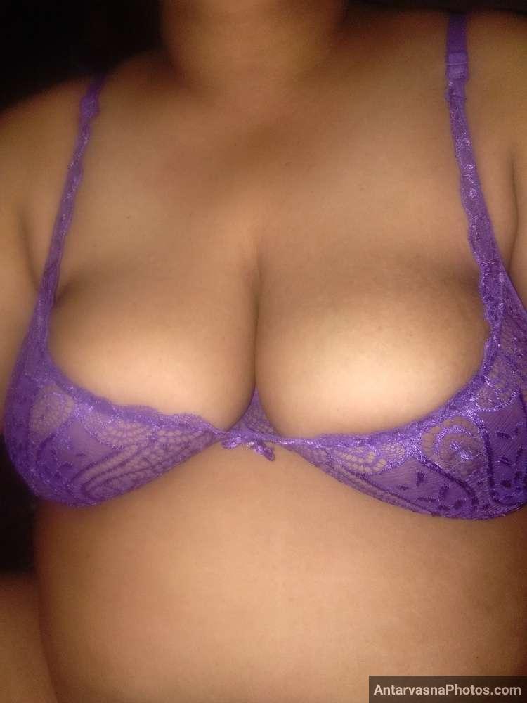 https://pub-5fcdf72a54cd4edbb03ec3edaa415a42.r2.dev/nakedleaks/photos_of_a_promiscuous_bhabhi_with_two_children/7.jpg