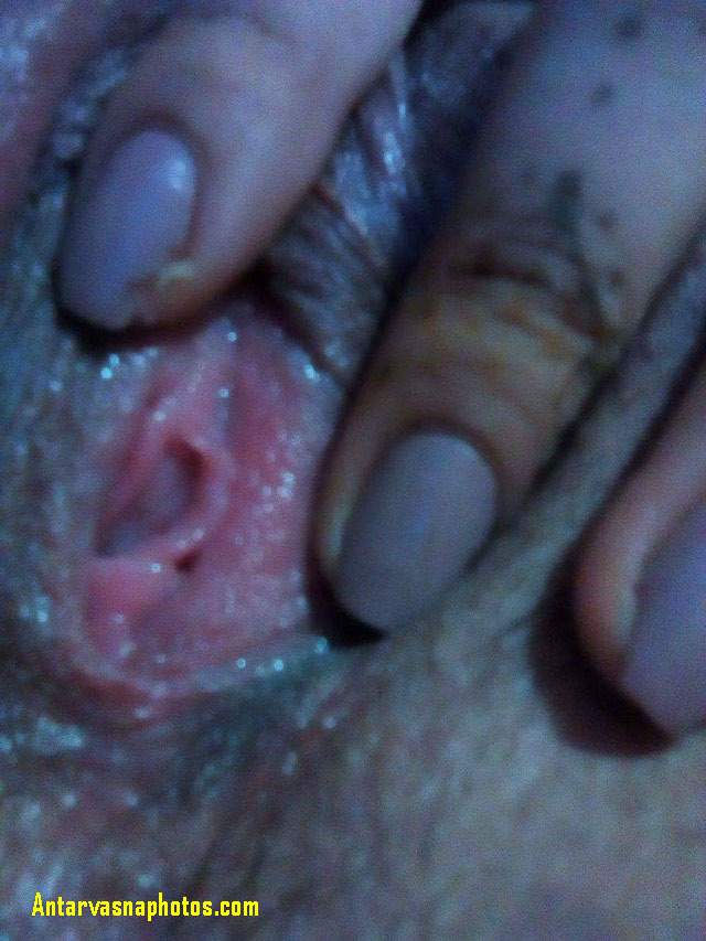 https://pub-5fcdf72a54cd4edbb03ec3edaa415a42.r2.dev/nakedleaks/photos_of_an_indian_girl_inserting_a_finger_in_her_private_parts/8.jpg