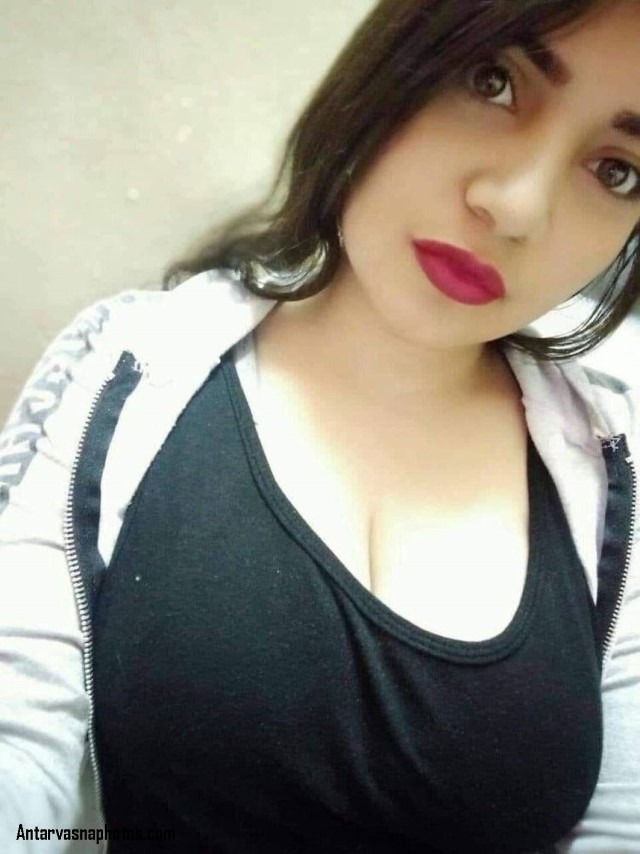 https://pub-5fcdf72a54cd4edbb03ec3edaa415a42.r2.dev/nakedleaks/photos_of_curvy_girl_with_pink_nipples_and_pink_choot/0.jpg