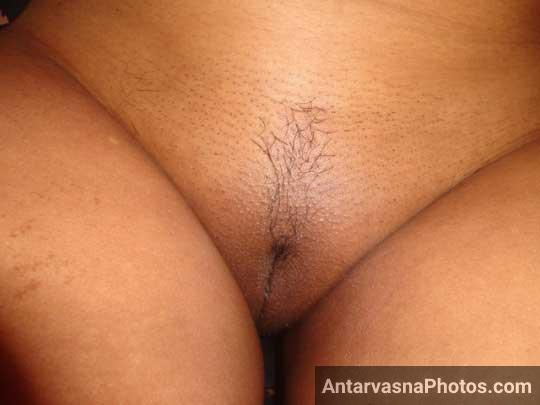 https://pub-5fcdf72a54cd4edbb03ec3edaa415a42.r2.dev/nakedleaks/photos_of_my_boss's_wife's_desi_privates/4.jpg
