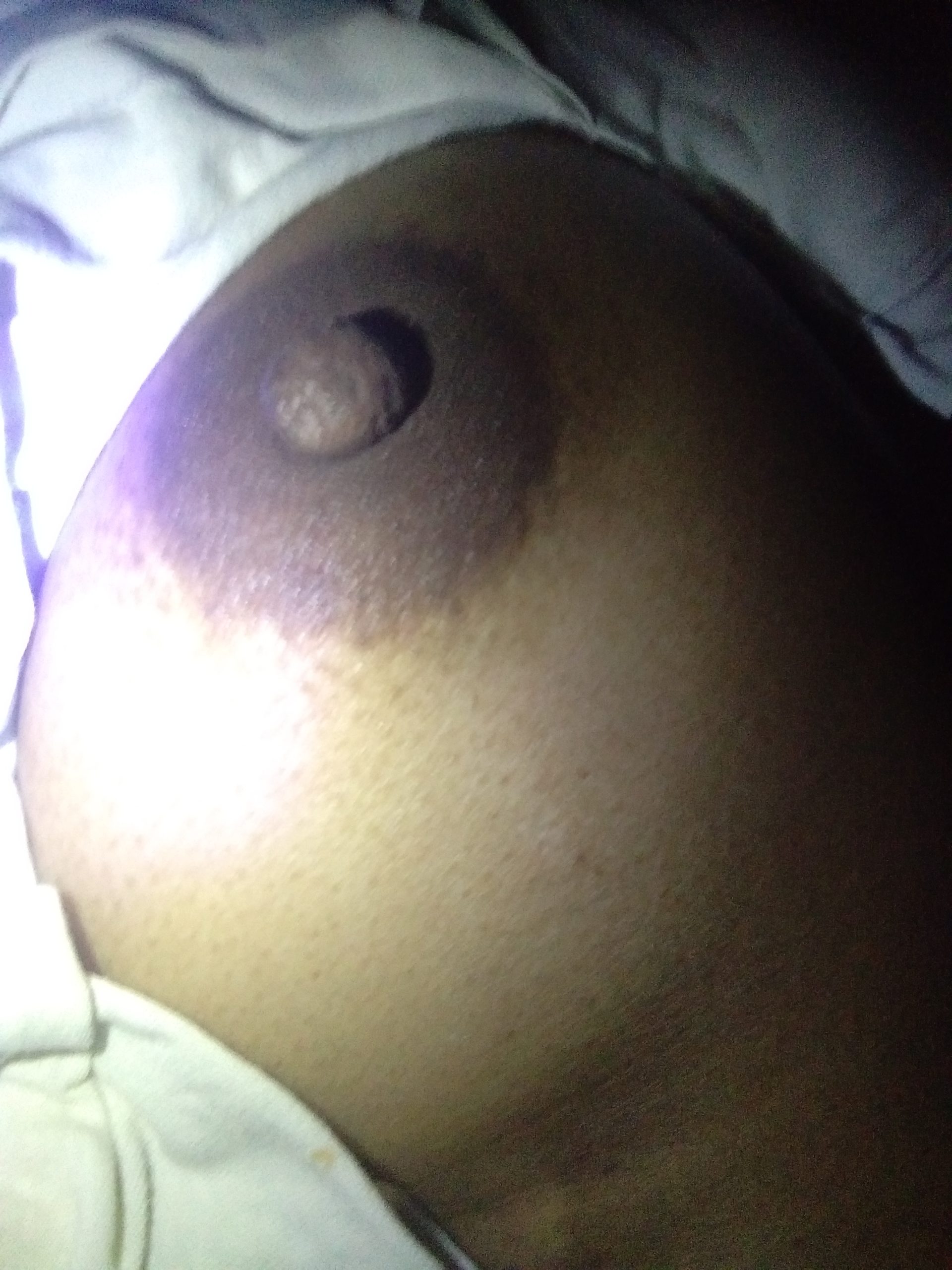 https://pub-5fcdf72a54cd4edbb03ec3edaa415a42.r2.dev/nakedleaks/pictures_of_pinki,_a_desi_wife's_bust/1.jpg