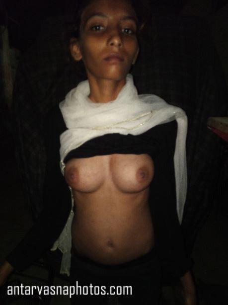 https://pub-5fcdf72a54cd4edbb03ec3edaa415a42.r2.dev/nakedleaks/pictures_of_younger_sister's_firm_breasts/2.jpg
