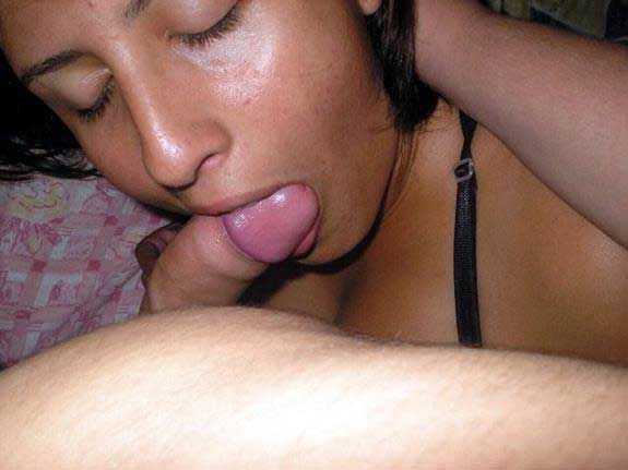 https://pub-5fcdf72a54cd4edbb03ec3edaa415a42.r2.dev/nakedleaks/playful_girls_in_alluring_indian_photos/4.jpg