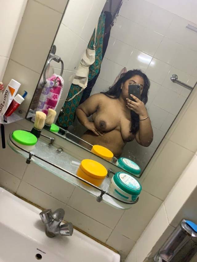 https://pub-5fcdf72a54cd4edbb03ec3edaa415a42.r2.dev/nakedleaks/plump_bangla_wife's_sensual_indigenous_image/12.jpg