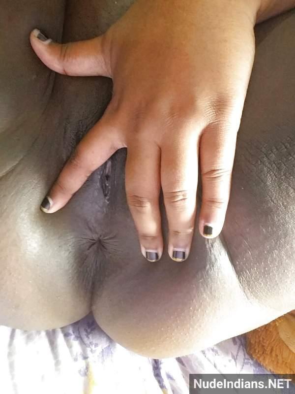 https://pub-5fcdf72a54cd4edbb03ec3edaa415a42.r2.dev/nakedleaks/plump_mallu_girlfriend_reveals_big_breasts_and_booty_photos_exposed/33.jpg