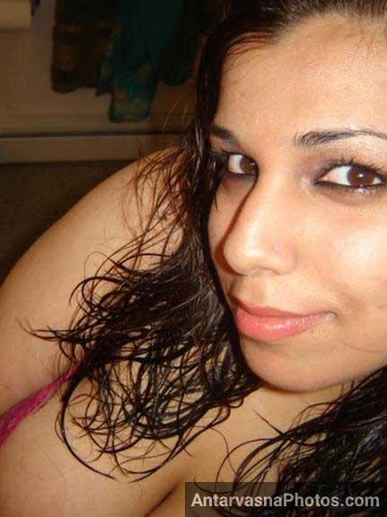 https://pub-5fcdf72a54cd4edbb03ec3edaa415a42.r2.dev/nakedleaks/pooja's_captivating_selfie_with_indian_boobs/0.jpg