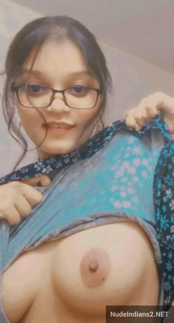 https://pub-5fcdf72a54cd4edbb03ec3edaa415a42.r2.dev/nakedleaks/pookie_college_girl_shivani_mehta_reveals_creamy_breasts_to_boyfriend/10.jpg