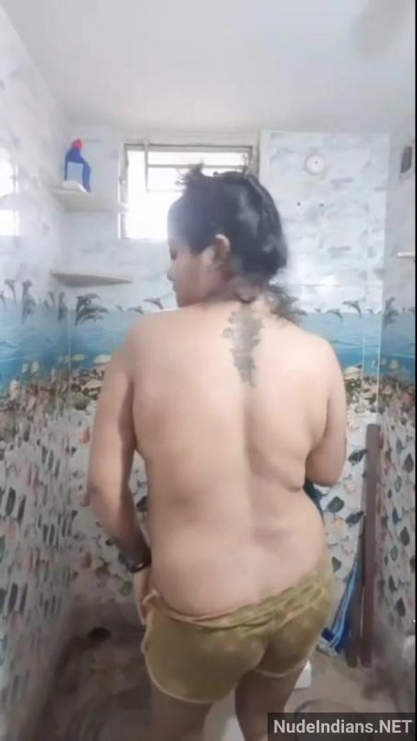 https://pub-5fcdf72a54cd4edbb03ec3edaa415a42.r2.dev/nakedleaks/poonam_aunty_entices_husband_with_lingerie_for_intimate_moments/16.jpg