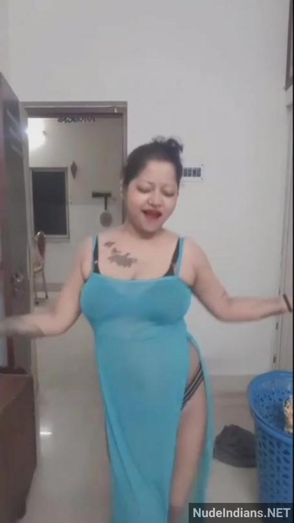 https://pub-5fcdf72a54cd4edbb03ec3edaa415a42.r2.dev/nakedleaks/poonam_aunty_entices_husband_with_lingerie_for_intimate_moments/2.jpg