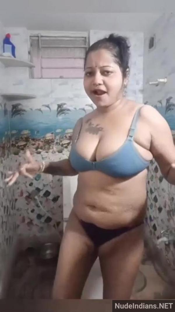 https://pub-5fcdf72a54cd4edbb03ec3edaa415a42.r2.dev/nakedleaks/poonam_aunty_entices_husband_with_lingerie_for_intimate_moments/20.jpg