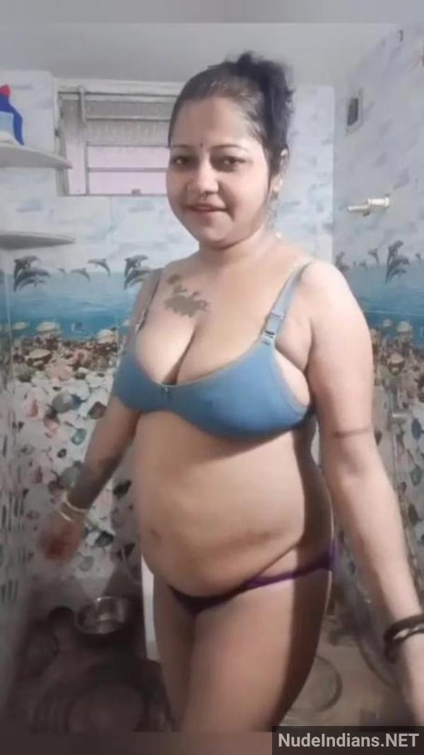 https://pub-5fcdf72a54cd4edbb03ec3edaa415a42.r2.dev/nakedleaks/poonam_aunty_entices_husband_with_lingerie_for_intimate_moments/23.jpg