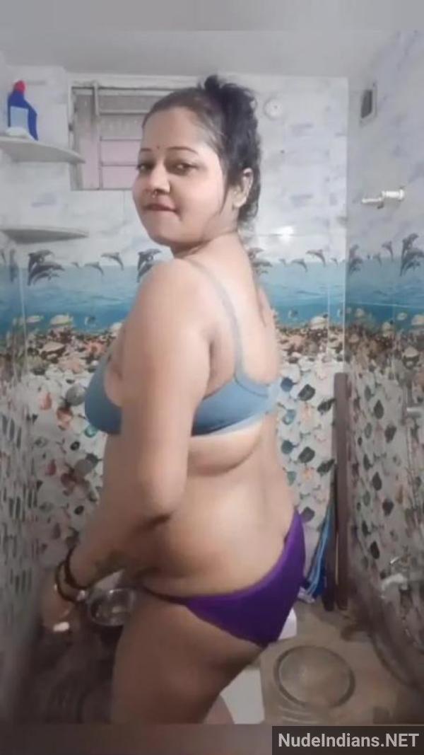 https://pub-5fcdf72a54cd4edbb03ec3edaa415a42.r2.dev/nakedleaks/poonam_aunty_entices_husband_with_lingerie_for_intimate_moments/31.jpg