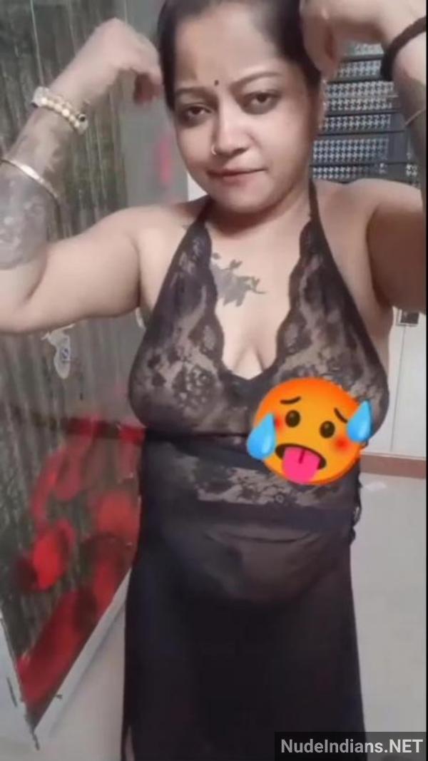 https://pub-5fcdf72a54cd4edbb03ec3edaa415a42.r2.dev/nakedleaks/poonam_aunty_entices_husband_with_lingerie_for_intimate_moments/42.jpg