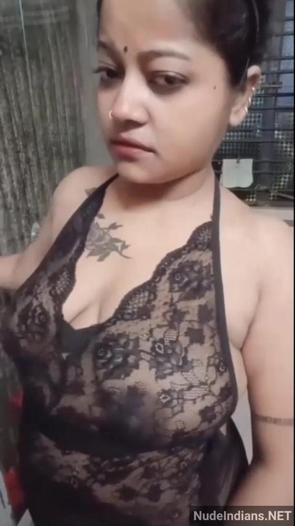 https://pub-5fcdf72a54cd4edbb03ec3edaa415a42.r2.dev/nakedleaks/poonam_aunty_entices_husband_with_lingerie_for_intimate_moments/53.jpg