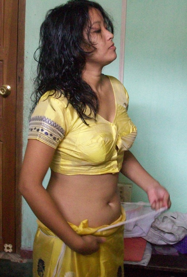 https://pub-5fcdf72a54cd4edbb03ec3edaa415a42.r2.dev/nakedleaks/private_photos_of_an_indian_girl/0.jpg