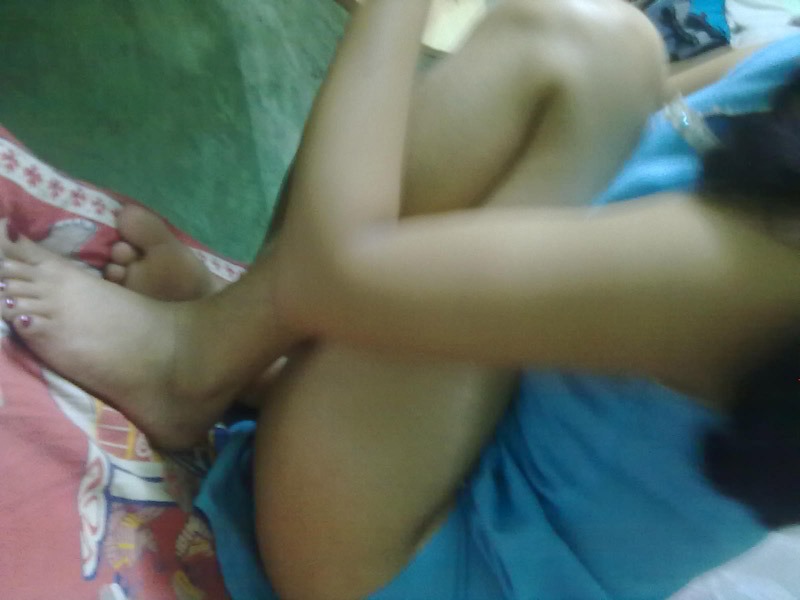 https://pub-5fcdf72a54cd4edbb03ec3edaa415a42.r2.dev/nakedleaks/private_photos_of_an_indian_girl/5.jpg
