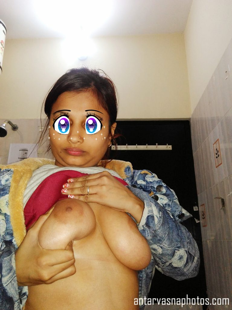 Priya from India flaunts her intimate photos