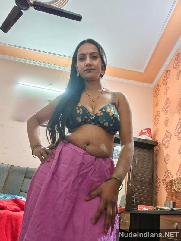 https://pub-5fcdf72a54cd4edbb03ec3edaa415a42.r2.dev/nakedleaks/provocative_images_of_gujarati_woman_in_lingerie_and_nude/27.jpg