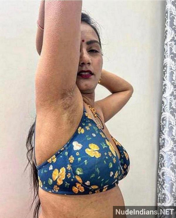 https://pub-5fcdf72a54cd4edbb03ec3edaa415a42.r2.dev/nakedleaks/provocative_images_of_gujarati_woman_in_lingerie_and_nude/30.jpg