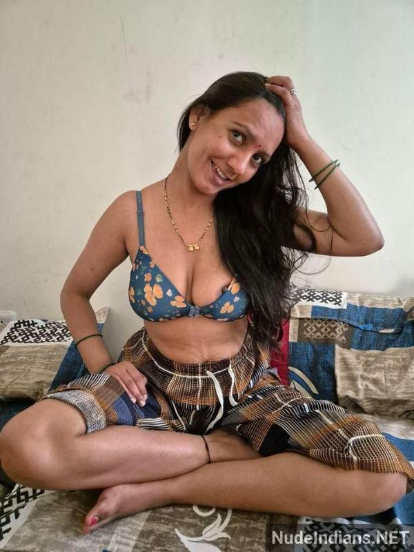 https://pub-5fcdf72a54cd4edbb03ec3edaa415a42.r2.dev/nakedleaks/provocative_images_of_gujarati_woman_in_lingerie_and_nude/54.jpg