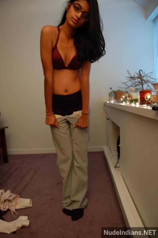https://pub-5fcdf72a54cd4edbb03ec3edaa415a42.r2.dev/nakedleaks/provocative_nri_priya's_sensational_nude_photos_and_intimate_selfies/59.jpg