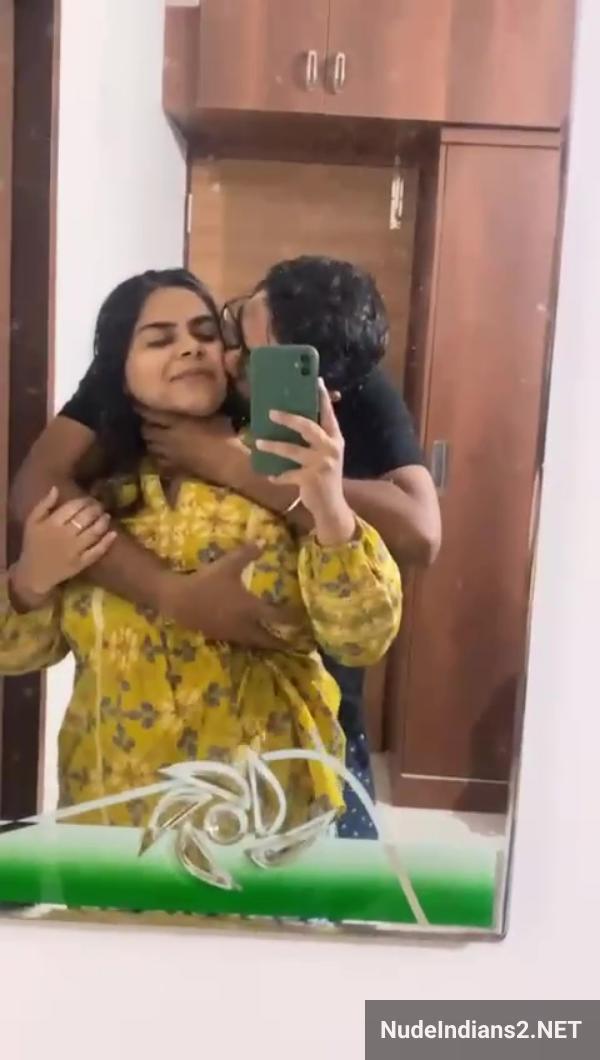 https://pub-5fcdf72a54cd4edbb03ec3edaa415a42.r2.dev/nakedleaks/punjabi_girlfriend_mala_singh_exposes_her_busty_figure_in_seductive_selfies/9.jpg