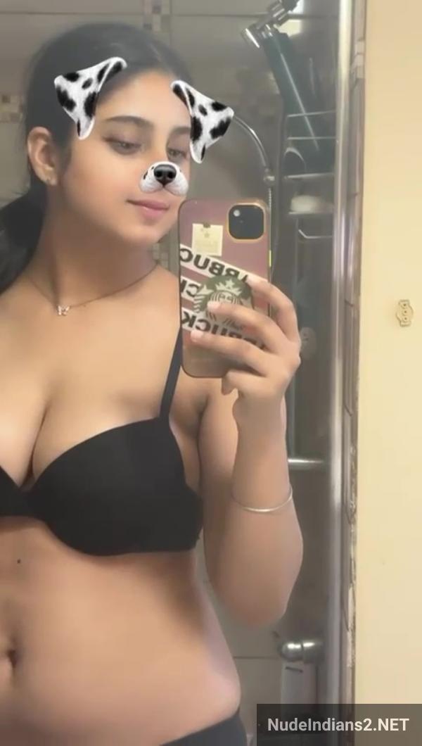 https://pub-5fcdf72a54cd4edbb03ec3edaa415a42.r2.dev/nakedleaks/punjabi_married_woman_simran's_revealing_display_to_former_boyfriend_gains_popularity/17.jpg
