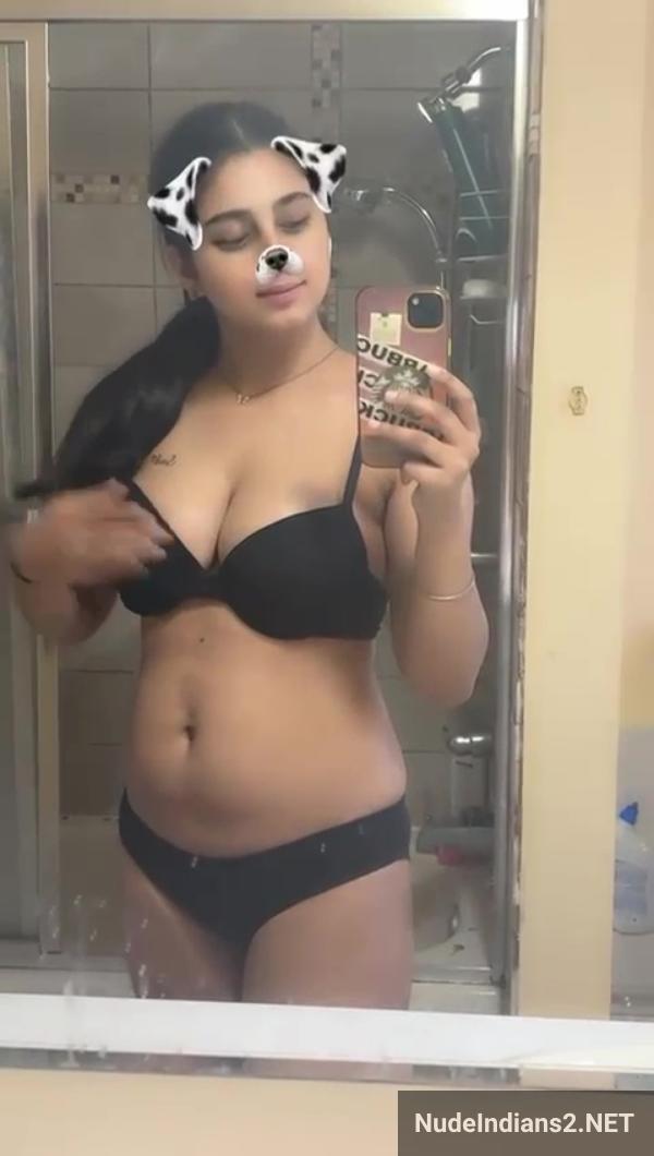 https://pub-5fcdf72a54cd4edbb03ec3edaa415a42.r2.dev/nakedleaks/punjabi_married_woman_simran's_revealing_display_to_former_boyfriend_gains_popularity/18.jpg