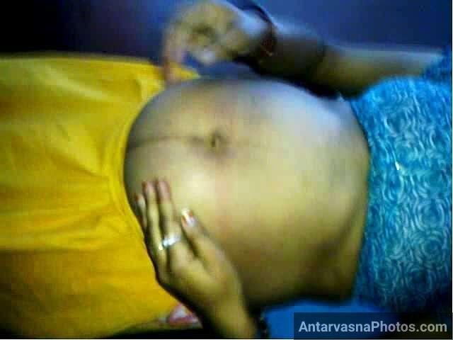 https://pub-5fcdf72a54cd4edbb03ec3edaa415a42.r2.dev/nakedleaks/rajasthani_milf_aunty's_nude_photos_in_the_bathroom/0.jpg