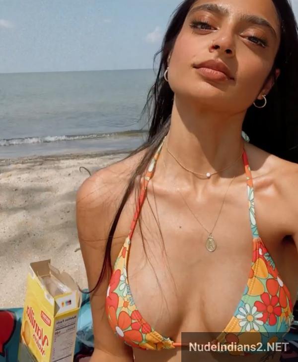 https://pub-5fcdf72a54cd4edbb03ec3edaa415a42.r2.dev/nakedleaks/rebellious_nri_beauty_tanisha's_sultry_selfies_for_her_admirer/29.jpg