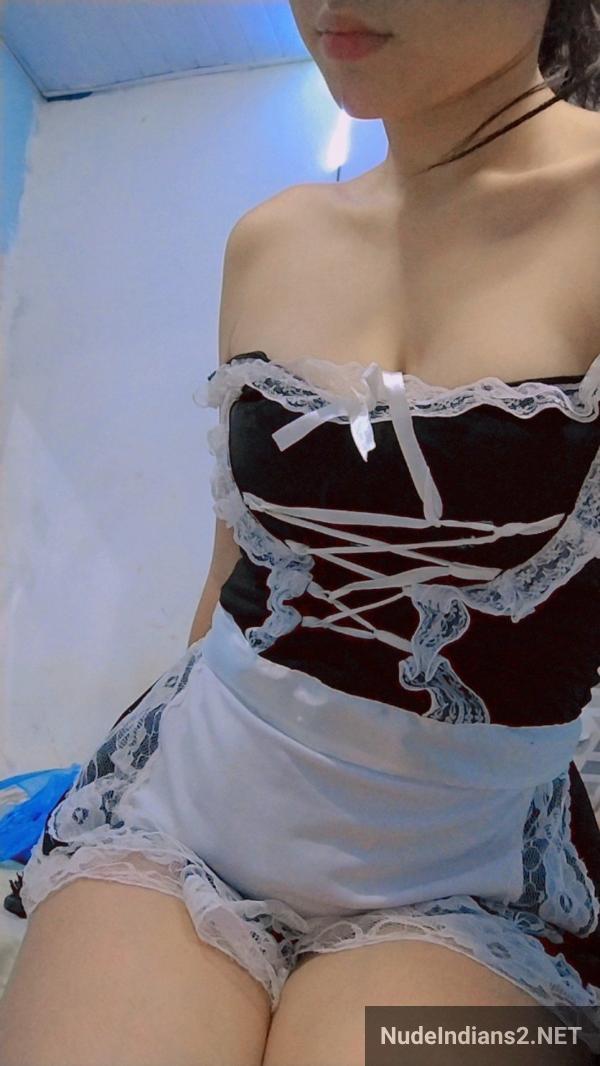 https://pub-5fcdf72a54cd4edbb03ec3edaa415a42.r2.dev/nakedleaks/reema_gogoi:_sensual_assamese_teen_showing_off_milky_white_skin/17.jpg