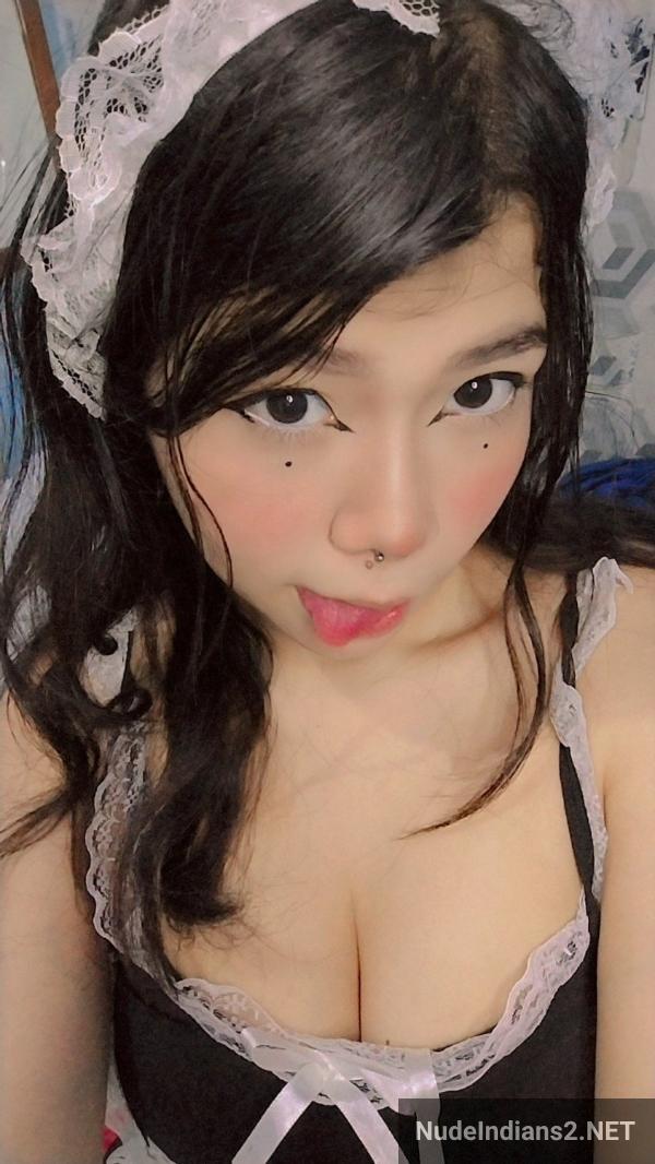 https://pub-5fcdf72a54cd4edbb03ec3edaa415a42.r2.dev/nakedleaks/reema_gogoi:_sensual_assamese_teen_showing_off_milky_white_skin/7.jpg