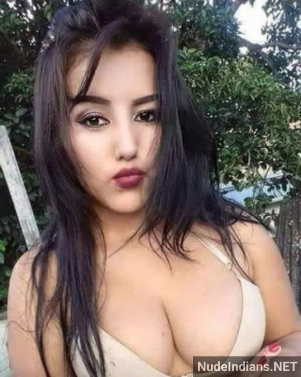 https://pub-5fcdf72a54cd4edbb03ec3edaa415a42.r2.dev/nakedleaks/renowned_desi_webcam_performers_lingerie_self-portrait_explicit_collection/60.jpg