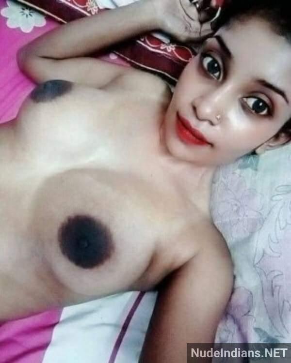 https://pub-5fcdf72a54cd4edbb03ec3edaa415a42.r2.dev/nakedleaks/revealed:_kanpur_girls'_sensational_nudes_on_the_internet/10.jpg