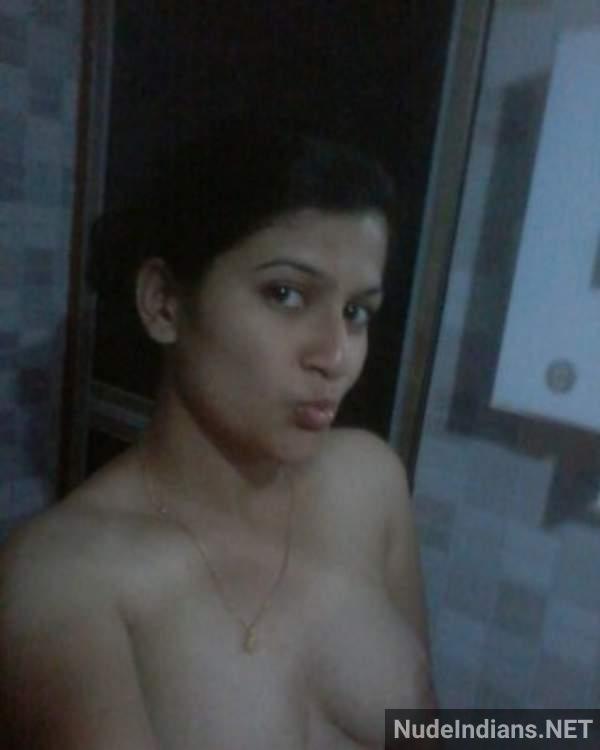 https://pub-5fcdf72a54cd4edbb03ec3edaa415a42.r2.dev/nakedleaks/revealed:_kanpur_girls'_sensational_nudes_on_the_internet/58.jpg