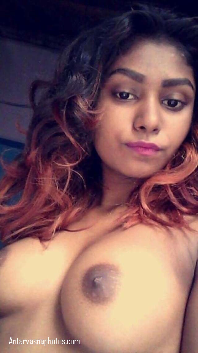 https://pub-5fcdf72a54cd4edbb03ec3edaa415a42.r2.dev/nakedleaks/revealed_images_of_south_indian_girl/2.jpg