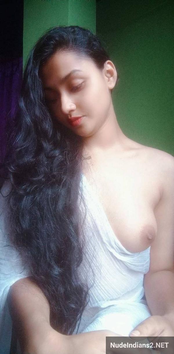 https://pub-5fcdf72a54cd4edbb03ec3edaa415a42.r2.dev/nakedleaks/revealing_aparna_sengupta's_sensual_display_on_snapchat/14.jpg