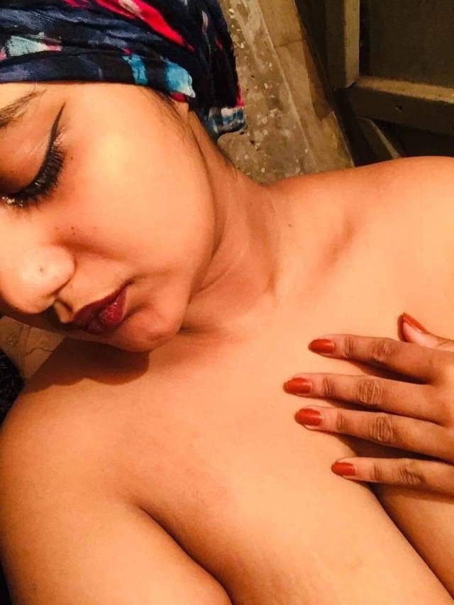 https://pub-5fcdf72a54cd4edbb03ec3edaa415a42.r2.dev/nakedleaks/revealing_hot_sister-in-law_images/18.jpg