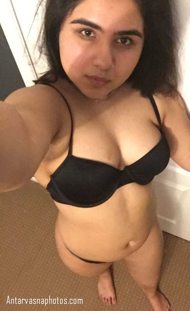 https://pub-5fcdf72a54cd4edbb03ec3edaa415a42.r2.dev/nakedleaks/revealing_images_of_indian_girl_without_clothes_exposed/2.jpg