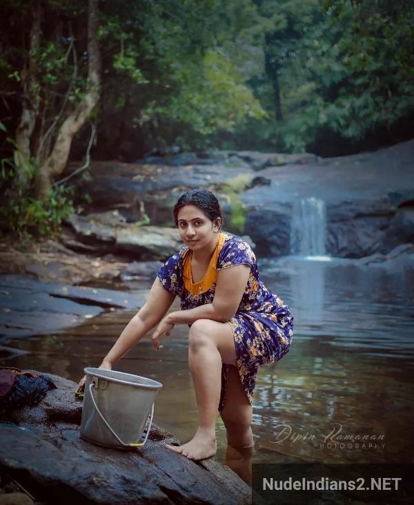 https://pub-5fcdf72a54cd4edbb03ec3edaa415a42.r2.dev/nakedleaks/revealing_malappuram_malayali_lady_shows_it_all/62.jpg