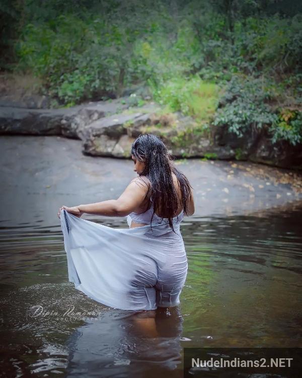 https://pub-5fcdf72a54cd4edbb03ec3edaa415a42.r2.dev/nakedleaks/revealing_malappuram_malayali_lady_shows_it_all/68.jpg