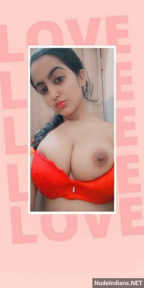 https://pub-5fcdf72a54cd4edbb03ec3edaa415a42.r2.dev/nakedleaks/revealing_my_desi_cousin_ayesha's_busty_display_in_a_tight_bra/0.jpg