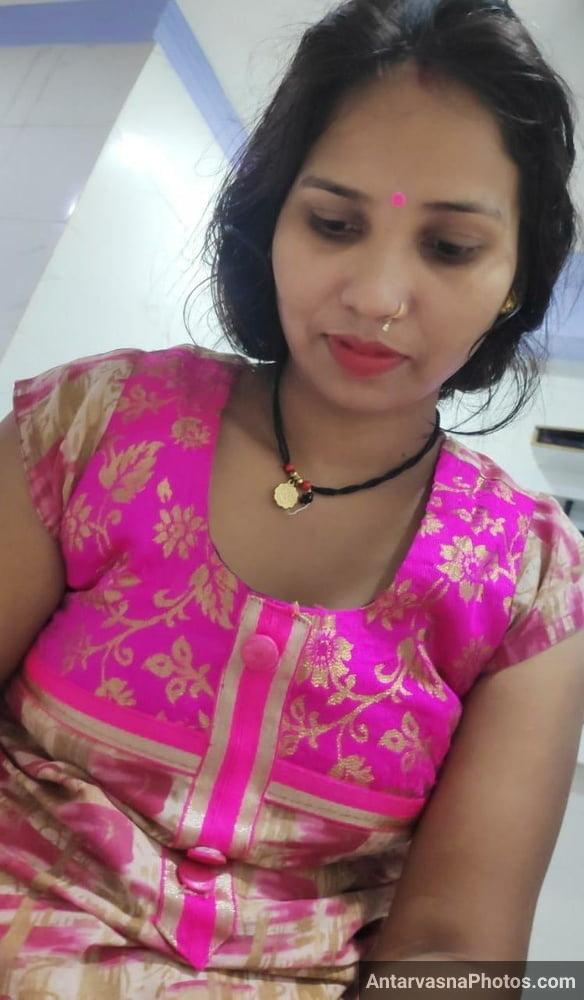 https://pub-5fcdf72a54cd4edbb03ec3edaa415a42.r2.dev/nakedleaks/revealing_rajasthani_village_bhabhi_in_intimate_photos/6.jpg